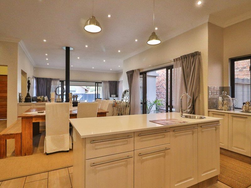 4 BEDROOM CLUSTER FOR RENT IN BEDFORDVIEW - Photo 7