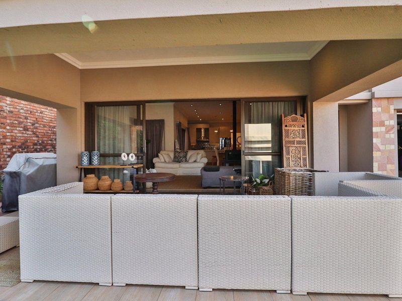 4 BEDROOM CLUSTER FOR RENT IN BEDFORDVIEW - Photo 2