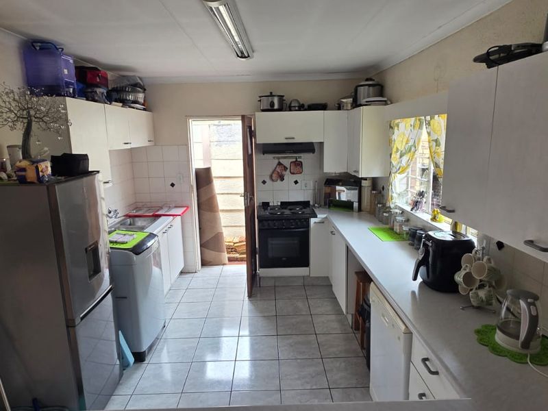 2-bedroom simplex - Photo 4