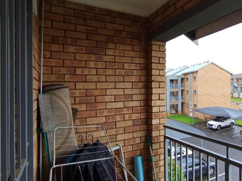 2-Bedroom Apartment for Sale in Sagewood, Midrand - Photo 2