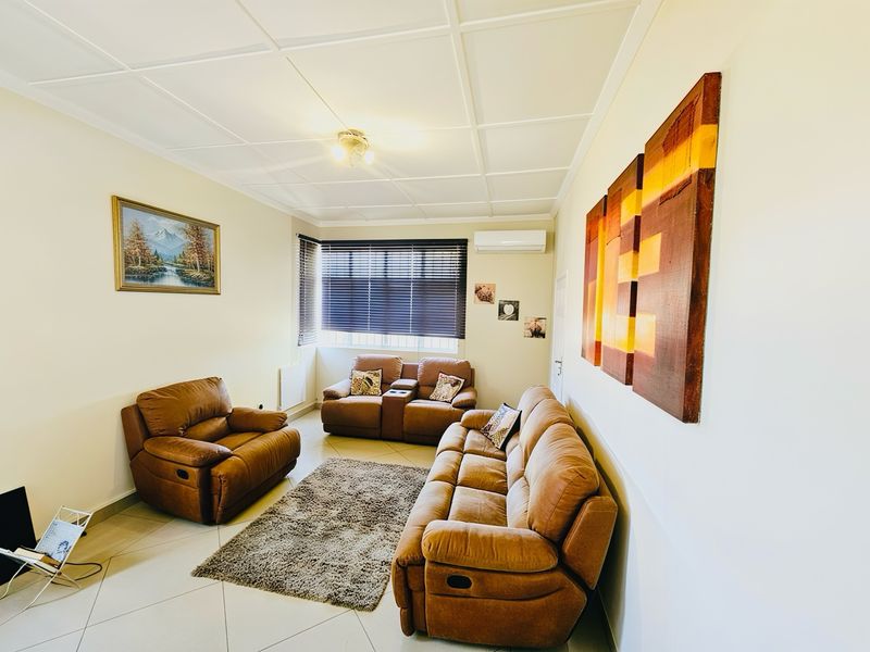 PRICE REDUCED! Move-In Ready 2-Bedroom Apartment with in Secure Glenwood - Photo 8