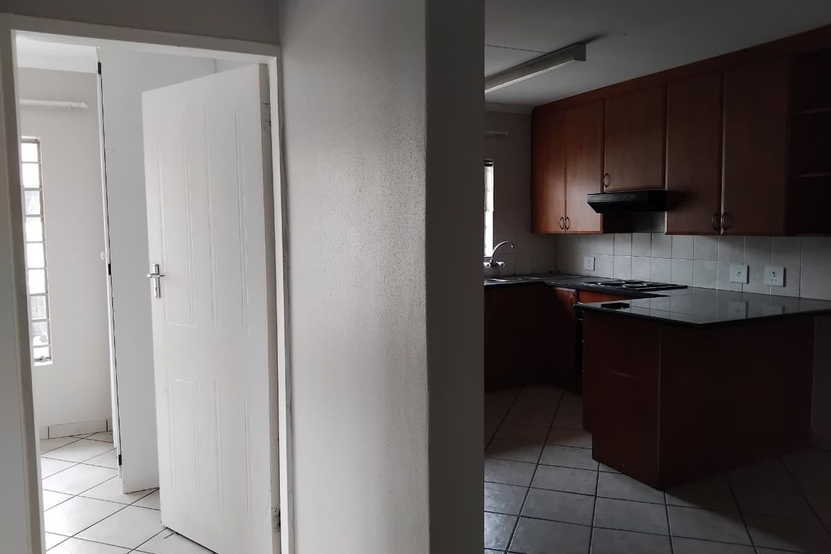 Modern 2-Bedroom Unit for Sale in Centurion — Steps Away from Mall@Reds - Photo 3