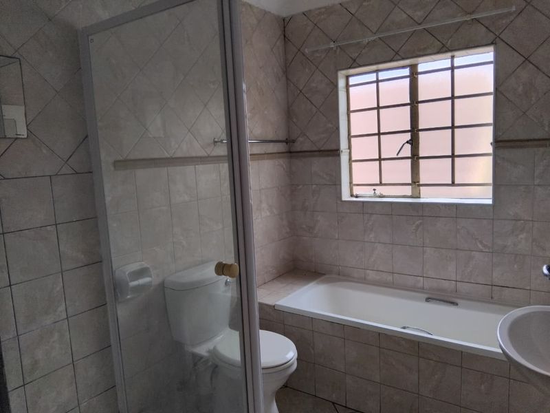 Modern 2-Bedroom Unit for Sale in Centurion — Steps Away from Mall@Reds - Photo 8