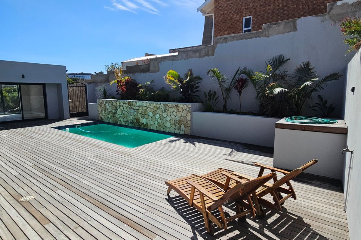 Modern new house in Stilbaai off the Grid - Photo 4