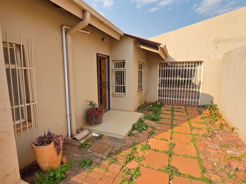 Two Beautiful Homes One Investment Opportunity - Photo 2