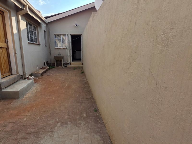 Two Beautiful Homes One Investment Opportunity - Photo 3