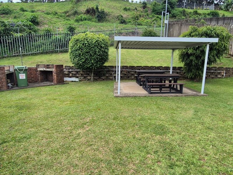 3 Bedroom Town House for sale in Amanzimtoti - Photo 6