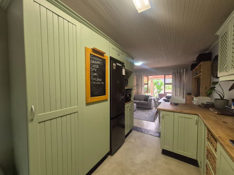 Cosy 3-Bedroom Townhouse in Brenton Park - Photo 10