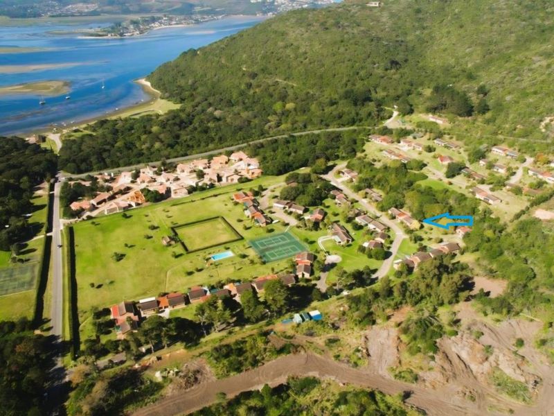 Cosy 3-Bedroom Townhouse in Brenton Park - Photo 2