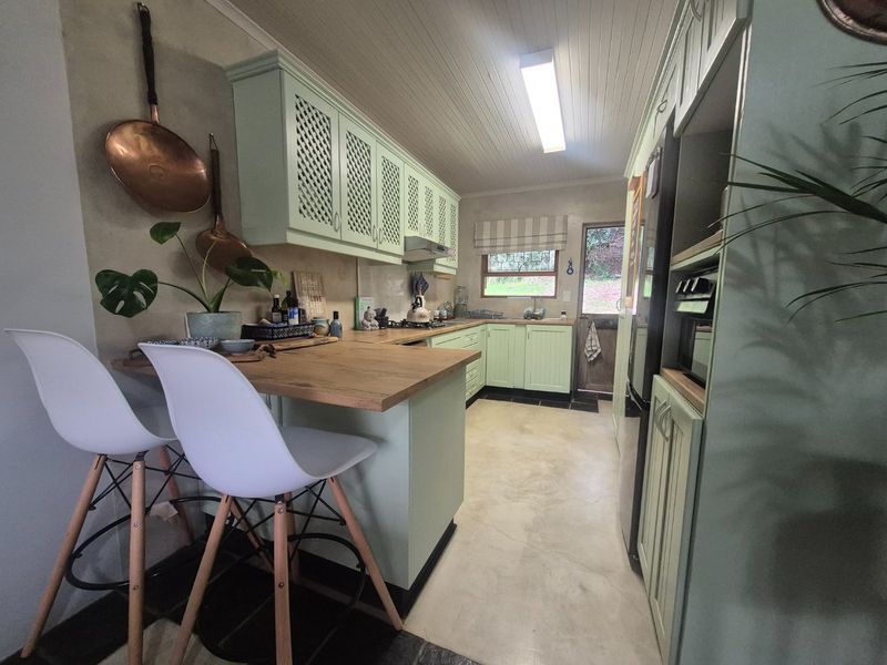 Cosy 3-Bedroom Townhouse in Brenton Park - Photo 6