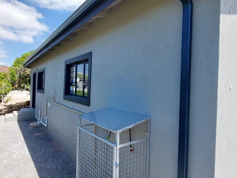 Brand-New Modern 3 Bedroom Home for Sale in Aston Bay - Photo 3