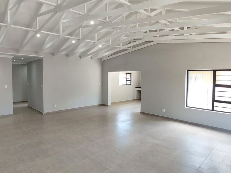 Brand-New Modern 3 Bedroom Home for Sale in Aston Bay - Photo 10