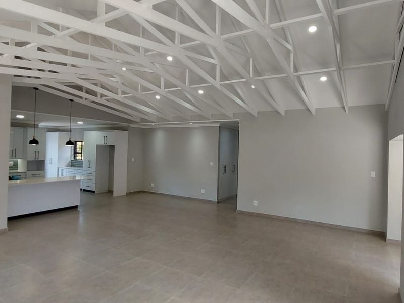 Brand-New Modern 3 Bedroom Home for Sale in Aston Bay - Photo 9