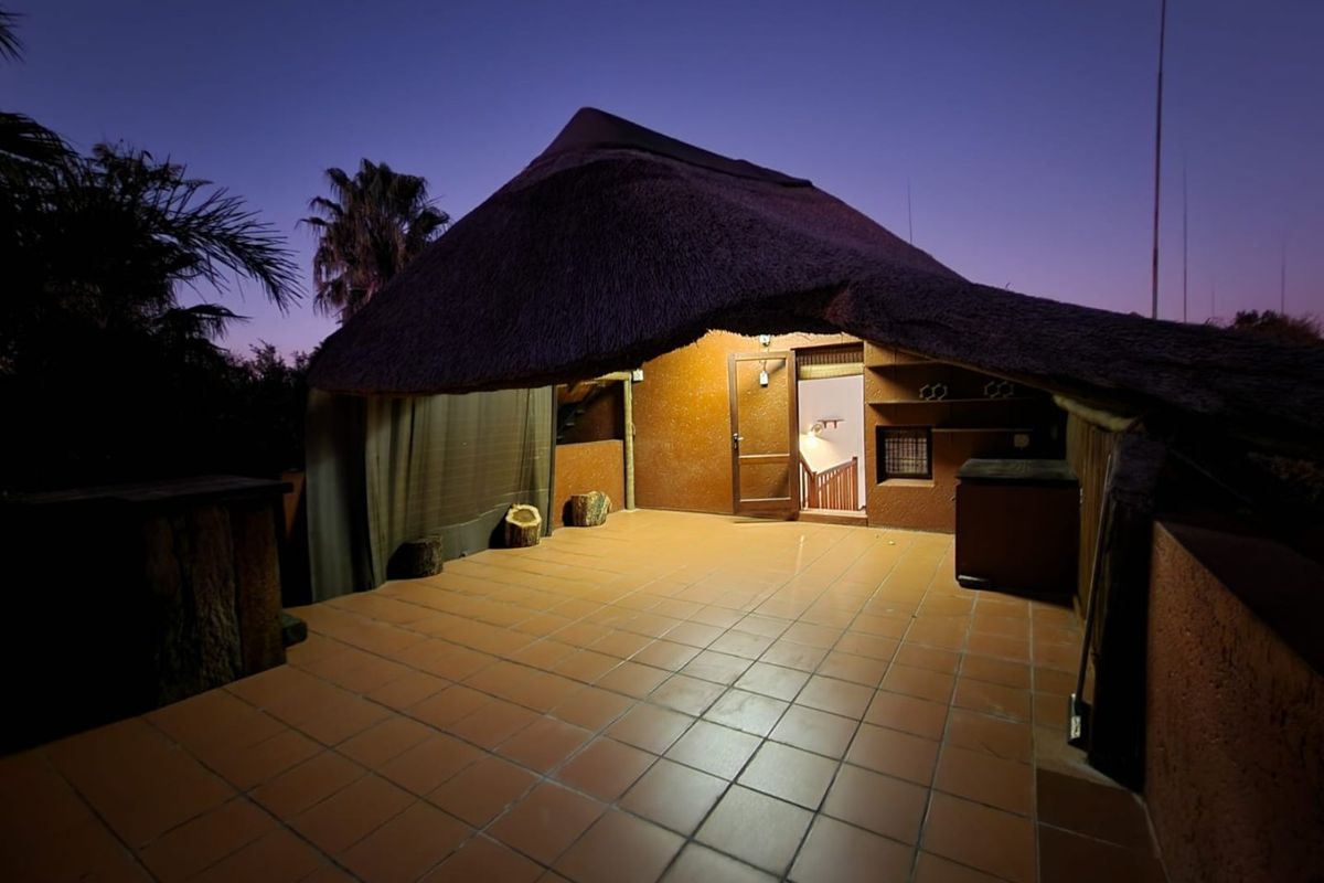 2 Bedroom Townhouse in Savuti Sunninghill - Photo 3