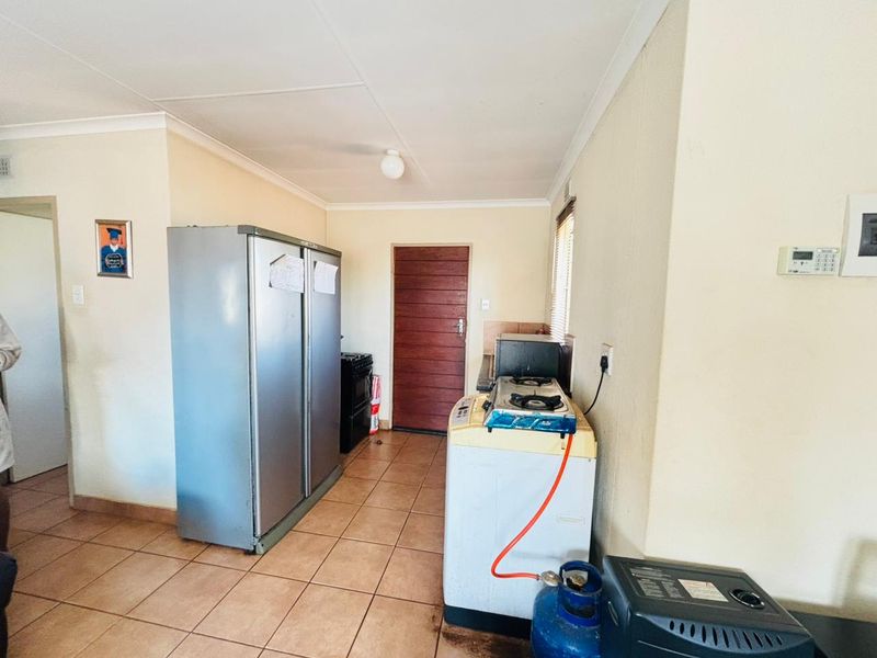 Affordable 2 bedroom house for sale in Sky City Alberton South.  - Photo 8