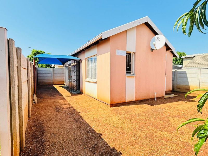 Affordable 2 bedroom house for sale in Sky City Alberton South.  - Photo 2