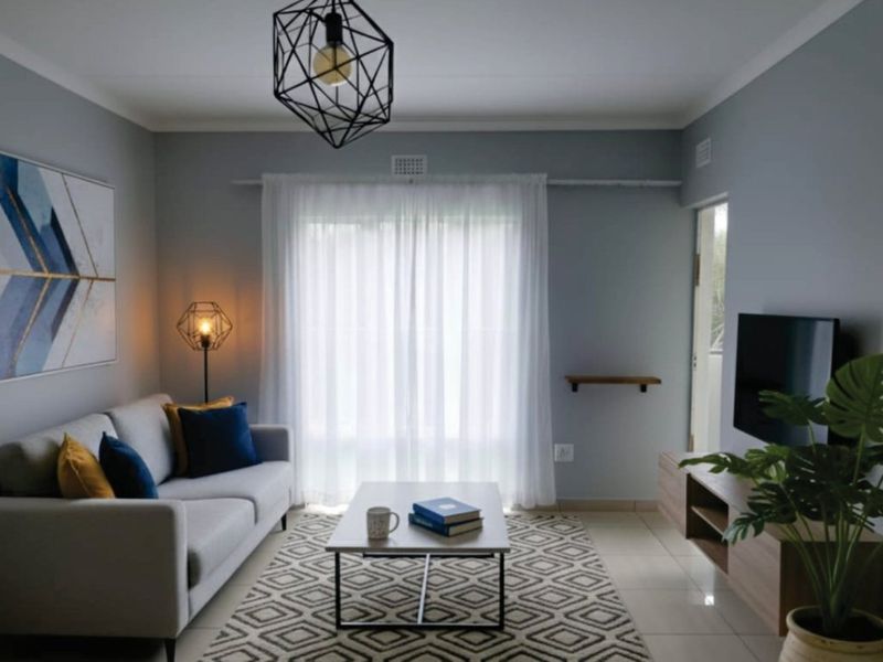 Cozy 1-Bedroom Townhouse - Photo 6