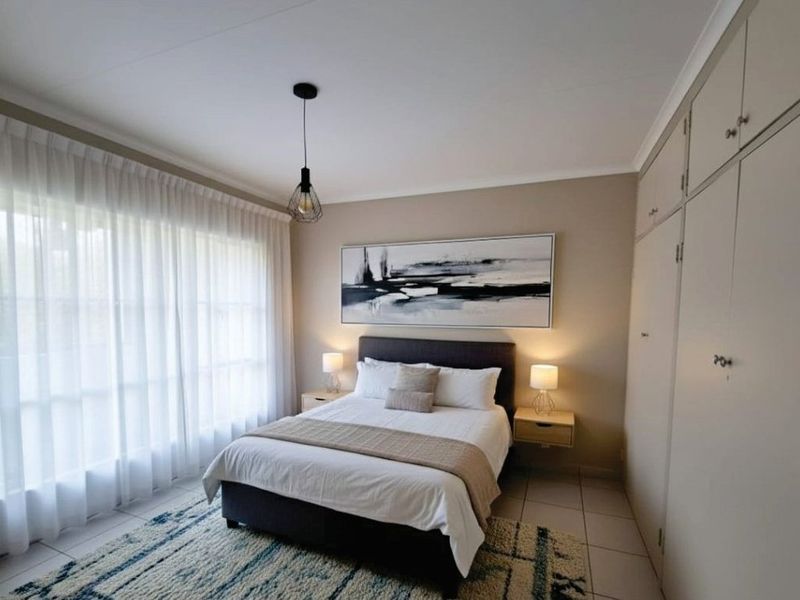 Cozy 1-Bedroom Townhouse - Photo 5