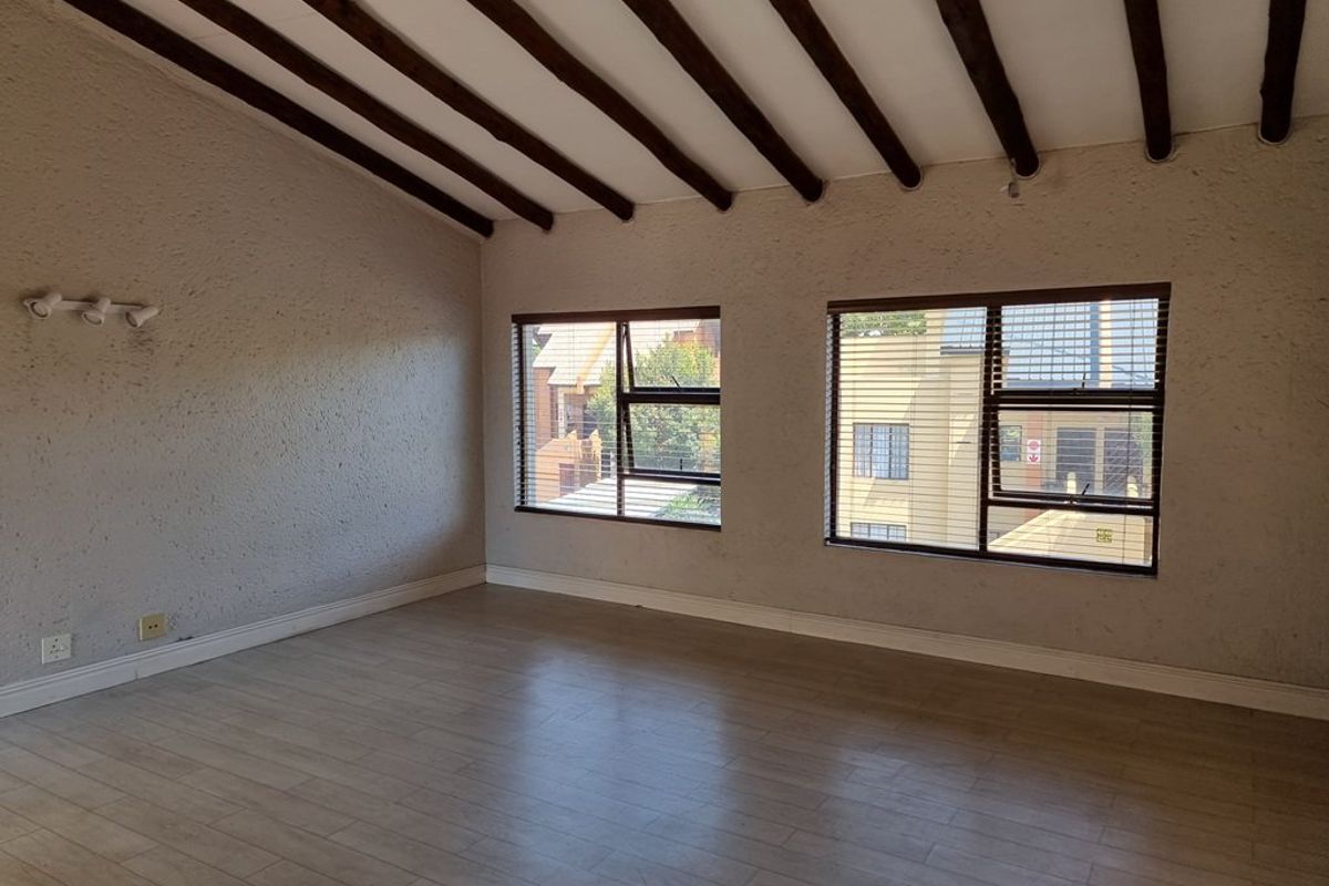 Modern 2-Bedroom, 2-Bathroom Apartment in Edenglen Ext18 - Photo 3