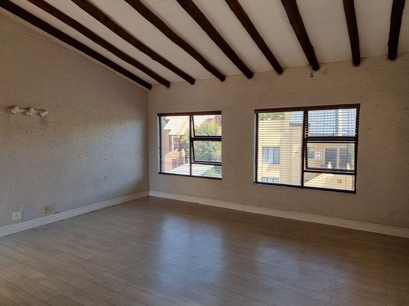 Modern 2-Bedroom, 2-Bathroom Apartment in Edenglen Ext18 - Photo 7