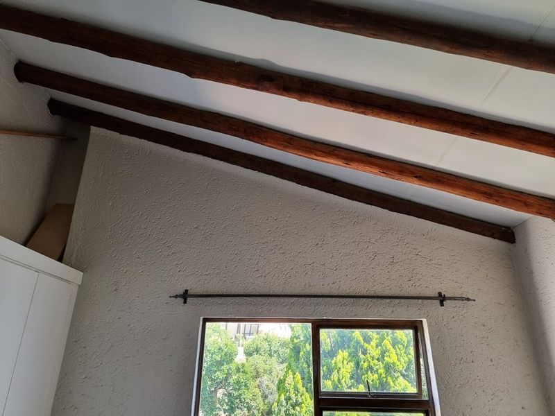 Modern 2-Bedroom, 2-Bathroom Apartment in Edenglen Ext18 - Photo 9