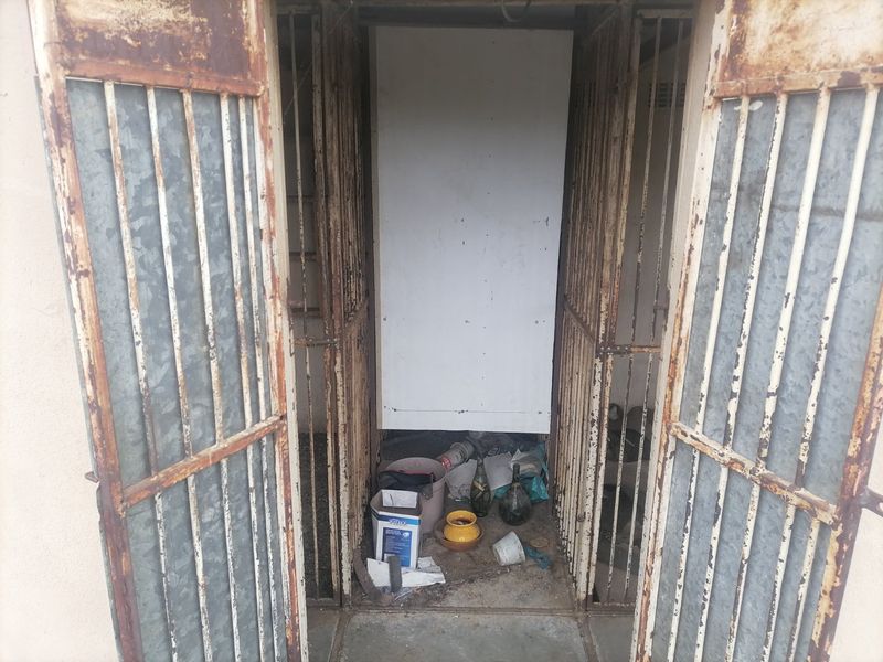 4 Bed House in Leeudoringstad for Sale - Photo 4