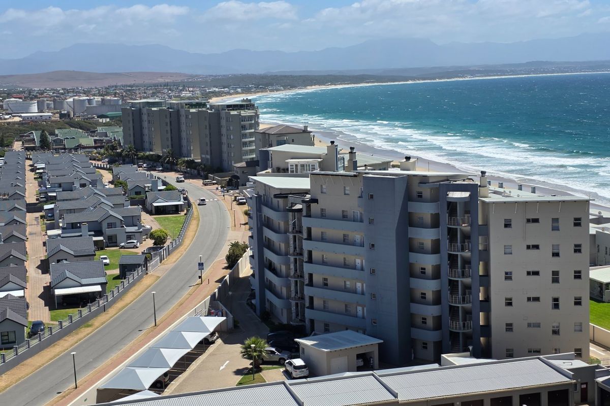 Popular Complex... Beautiful Sea Views... Swimming Beach at Your Doorstep !!! - Photo 4