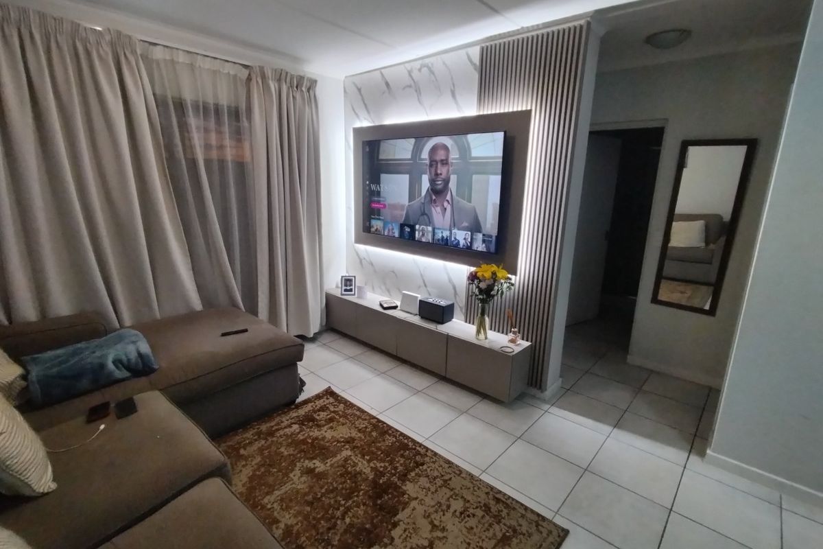 2 Bedroom with 1 Bathroom apartment available  for Rent - Photo 4