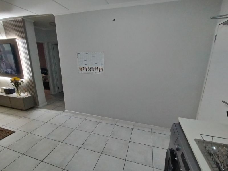 2 Bedroom with 1 Bathroom apartment available  for Rent - Photo 5