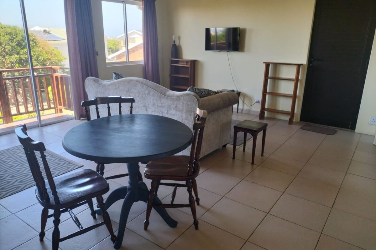 Self-Catering unit with Stunning Sea Views available for short term accommodation - Photo 3