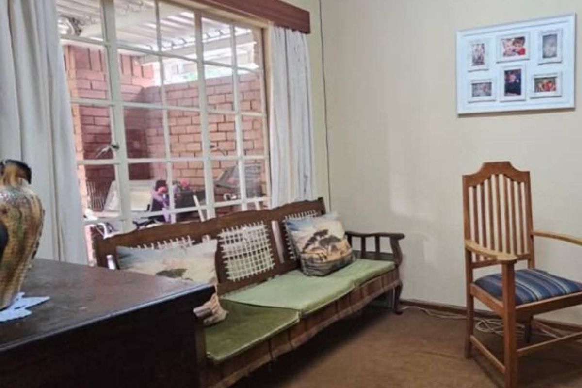 FOR SALE:- WIERDA PARK(X6)-R2.150m - Photo 5