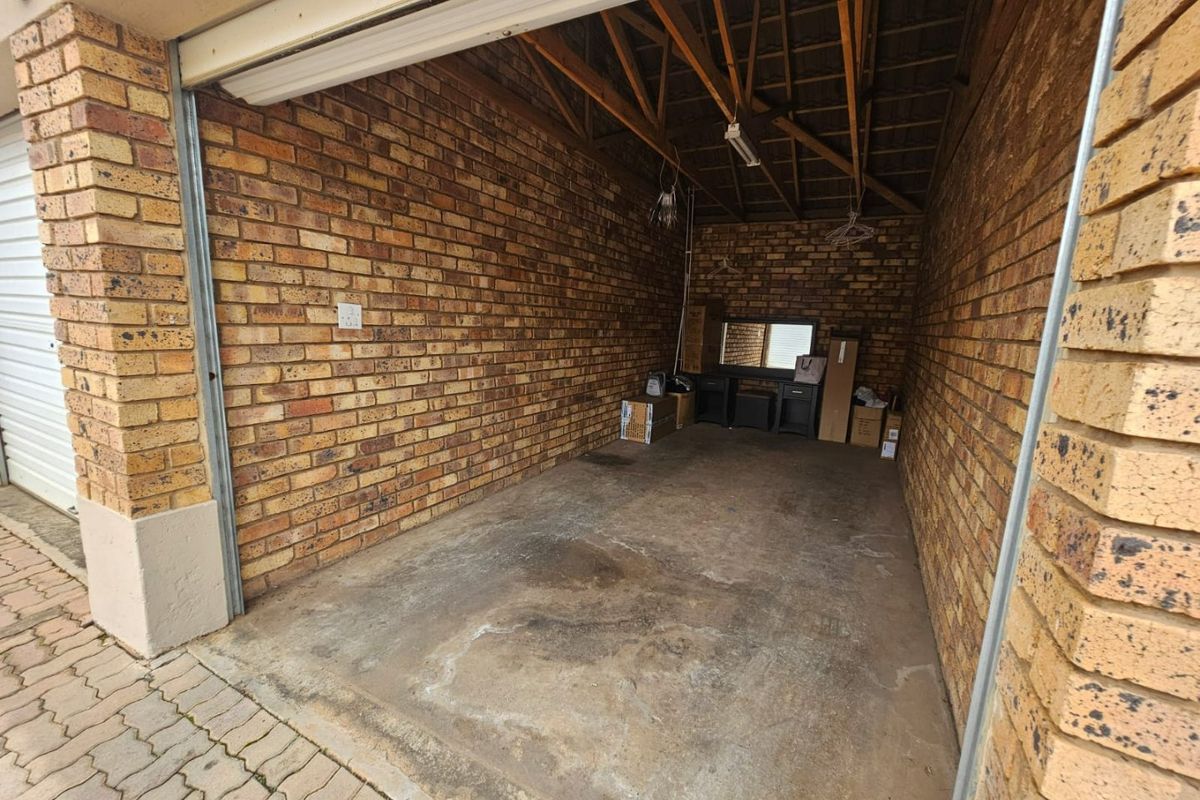 A Lovely 2 Bed 1 Bath ground floor unit for rent in Monavoni - Photo 2