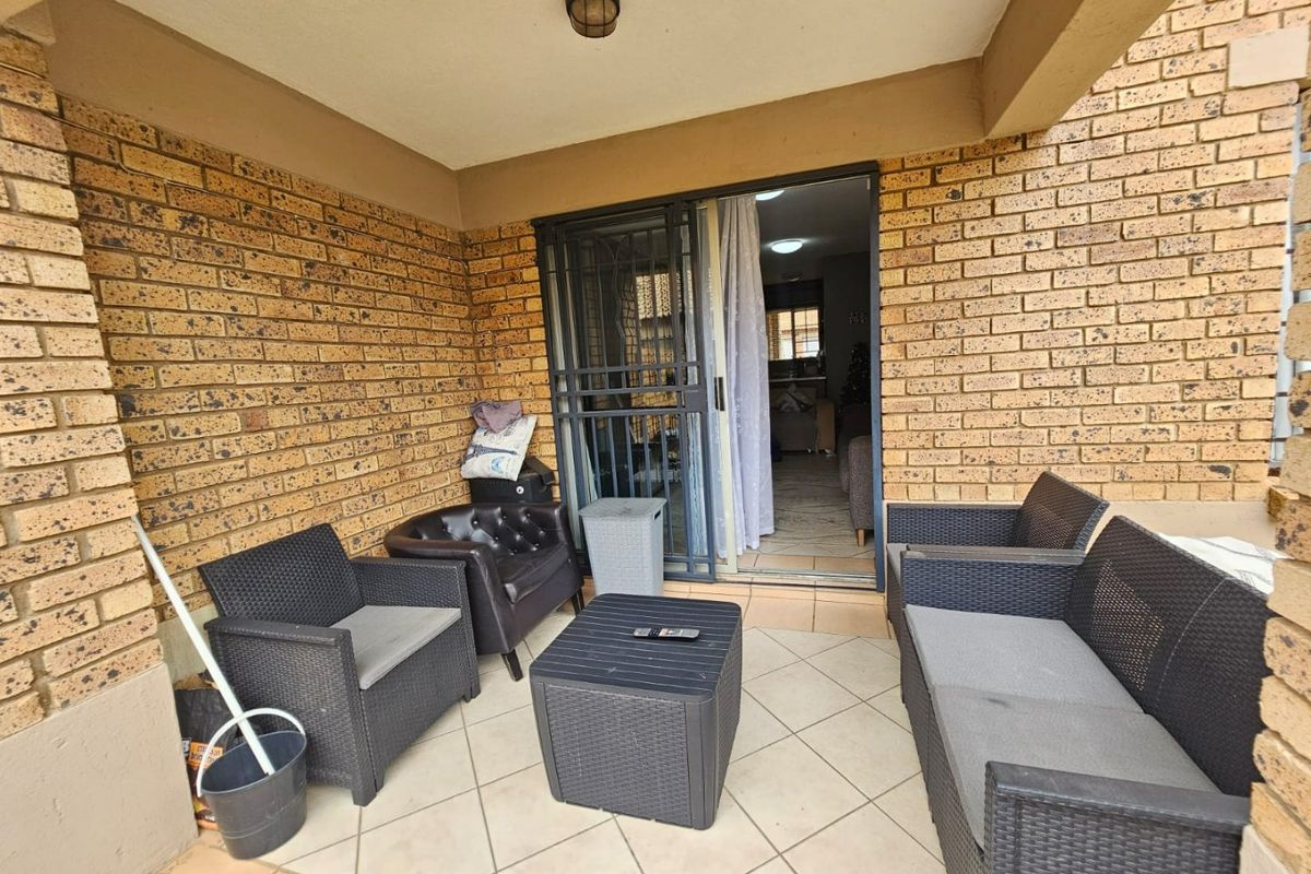 A Lovely 2 Bed 1 Bath ground floor unit for rent in Monavoni - Photo 3