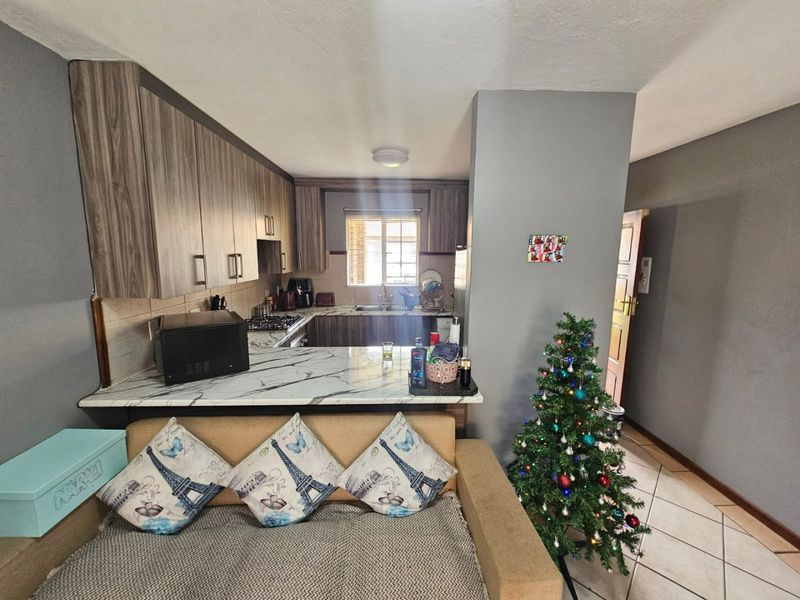 A Lovely 2 Bed 1 Bath ground floor unit for rent in Monavoni - Photo 8