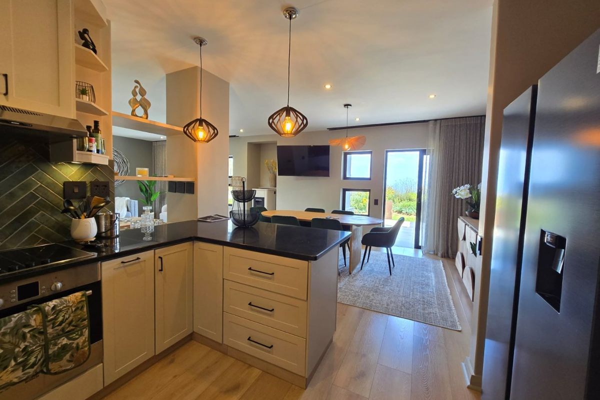 EXCLUSIVE EXECUTIVE DUPLEX TO RENT – OUBAAI GOLF ESTATE - Photo 3