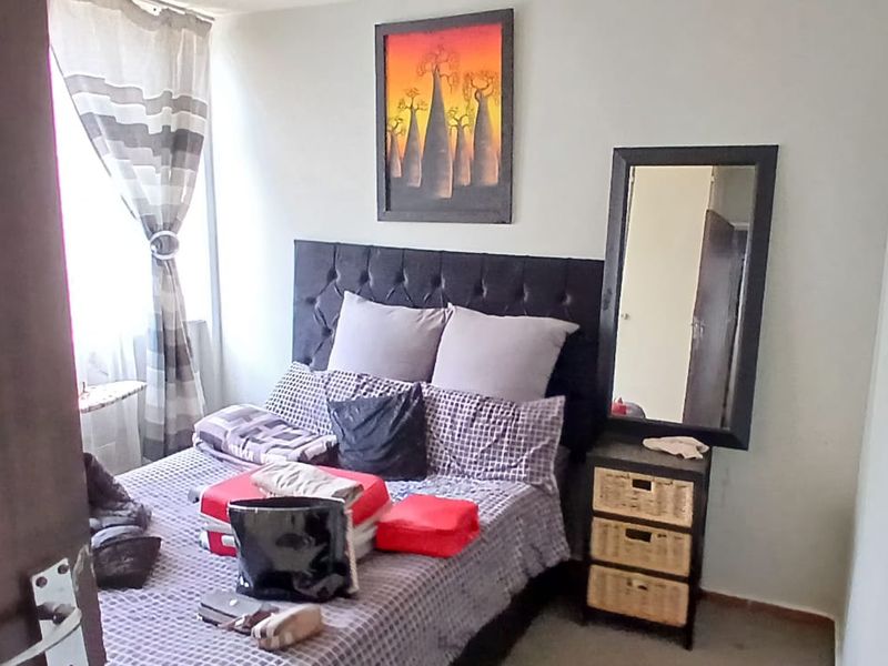 FOR SALE: Modern 2-Bedroom Apartment – Sunnyside East, Pretoria - Photo 4