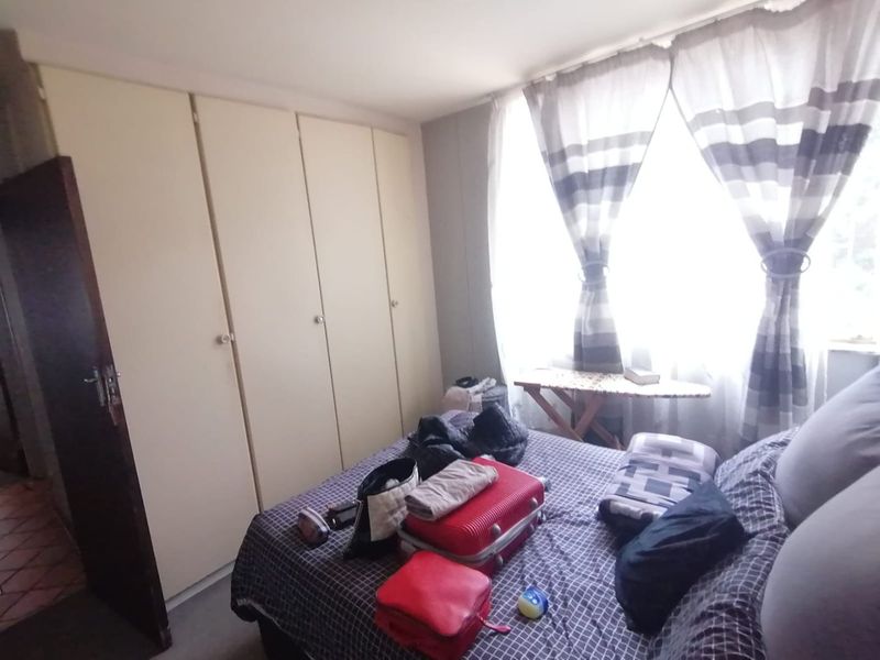 FOR SALE: Modern 2-Bedroom Apartment – Sunnyside East, Pretoria - Photo 8