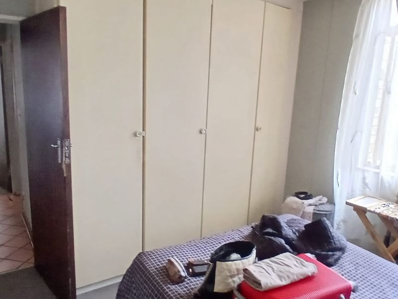 FOR SALE: Modern 2-Bedroom Apartment – Sunnyside East, Pretoria - Photo 6