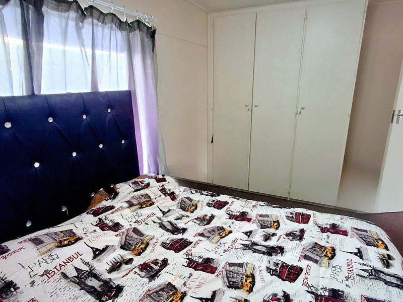 “Spacious 2-bedroom townhouse conveniently located near the Sasolburg CBD and major amenities.” - Photo 10