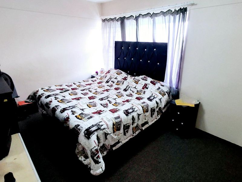 “Spacious 2-bedroom townhouse conveniently located near the Sasolburg CBD and major amenities.” - Photo 9