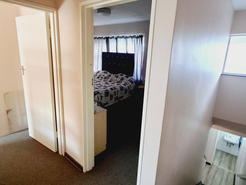 “Spacious 2-bedroom townhouse conveniently located near the Sasolburg CBD and major amenities.” - Photo 8