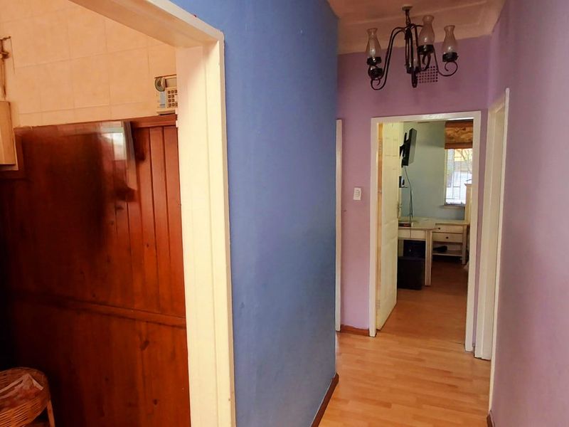 Sasolburg 3-Bedroom House for Sale Near High School, College, and Town - Photo 4