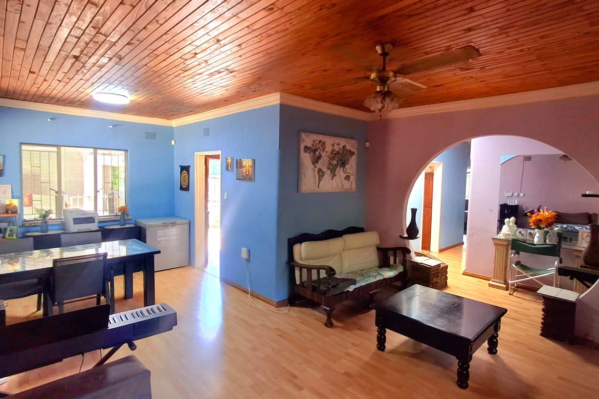 Sasolburg 3-Bedroom House for Sale Near High School, College, and Town - Photo 3