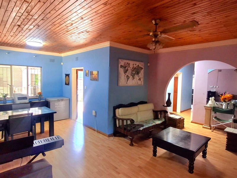 Sasolburg 3-Bedroom House for Sale Near High School, College, and Town - Photo 3