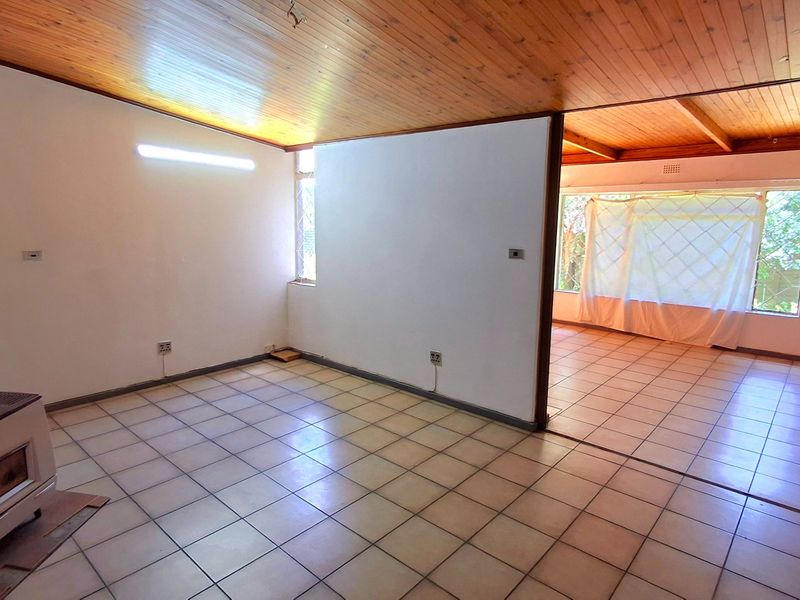 3-Bedroom Home for Sale in Sasolburg — Close to High School, Primary School, and Walking Distance to Grootfontein Mall - Photo 2