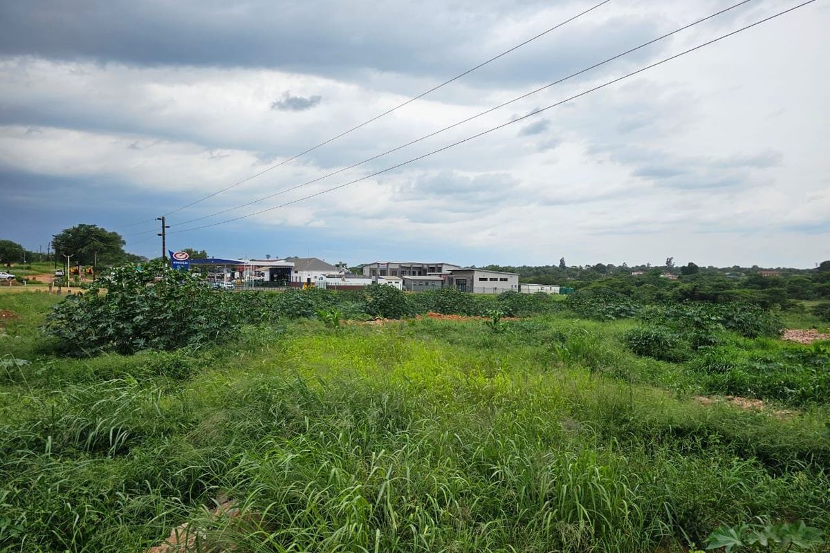 FOR SALE: PRIME 9,338 m2 COMMERCIAL STAND – R524 Punda Maria ROAD, THOHOYANDOU R9.5m - Photo 4