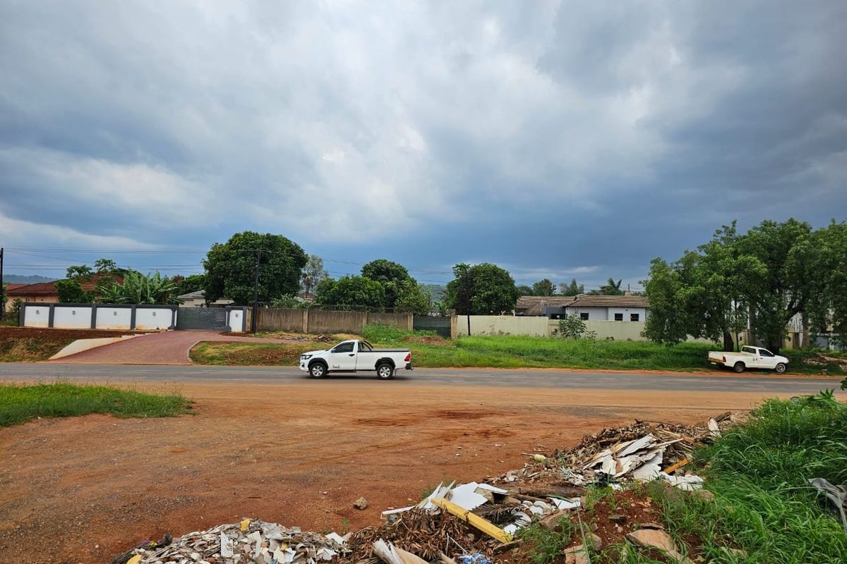 FOR SALE: PRIME 9,338 m2 COMMERCIAL STAND – R524 Punda Maria ROAD, THOHOYANDOU R9.5m - Photo 2