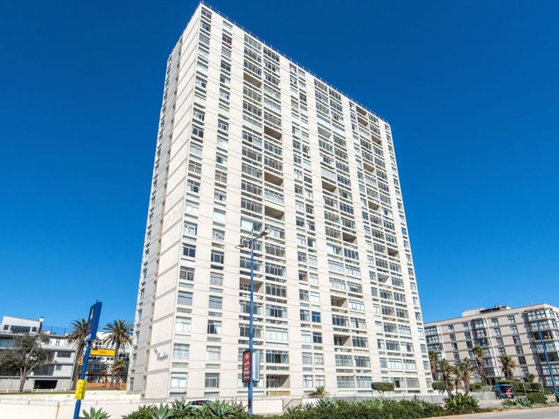 EPITOMISING CLASSIC ELEGANCE!!!  BRILLIANT BUY  - Photo 3