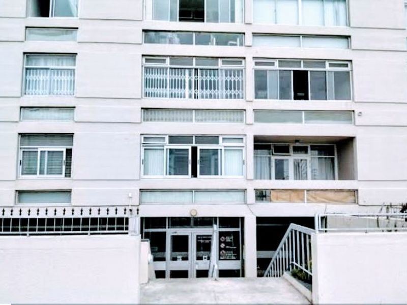 EPITOMISING CLASSIC ELEGANCE!!!  BRILLIANT BUY  - Photo 2