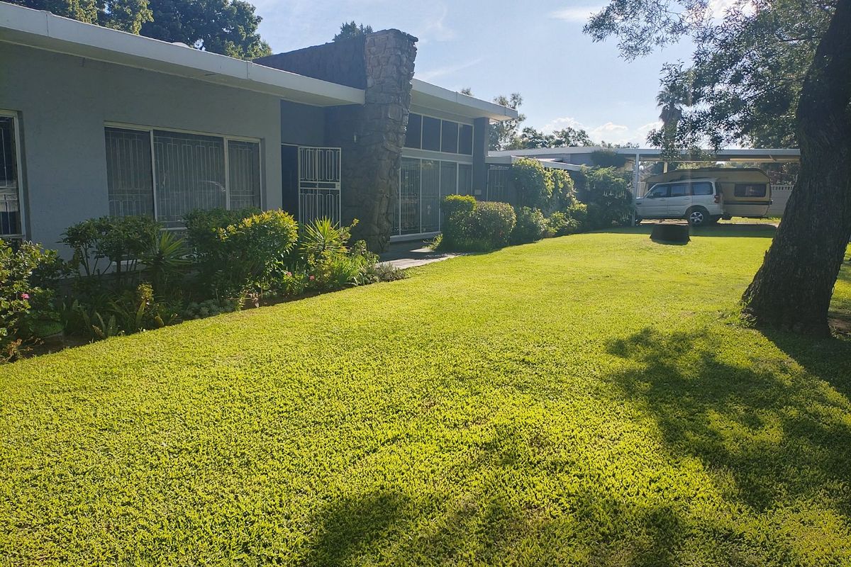 3 Bedroom House for Sale in Selcourt - Photo 2